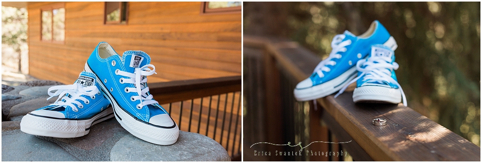 A new take on the something blue with bride wearing turquoise Converse Chuck Taylor sneakers for this Oregon wedding. 