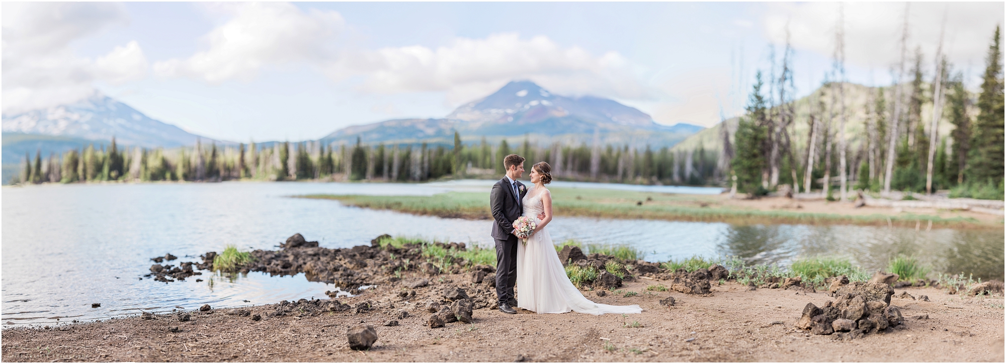 Stunning panoramic view of the Cascades at Sparks Lake for this intimate outdoor Oregon wedding. 