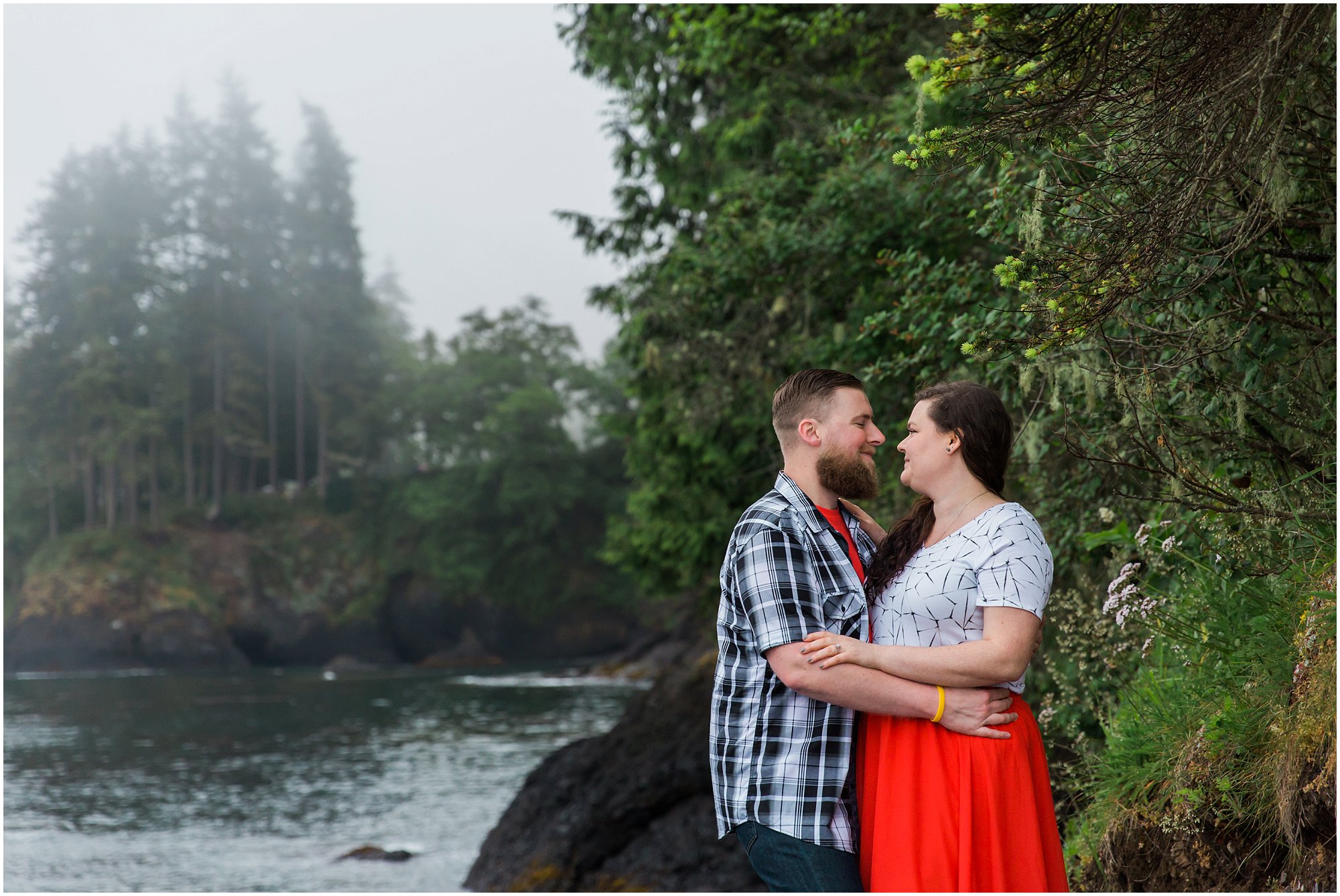 A gorgeous Pacific Northwest coastal engagement photo session at Salt Creek Recreation Area outside of Port Angeles, WA. | Erica Swantek Photography