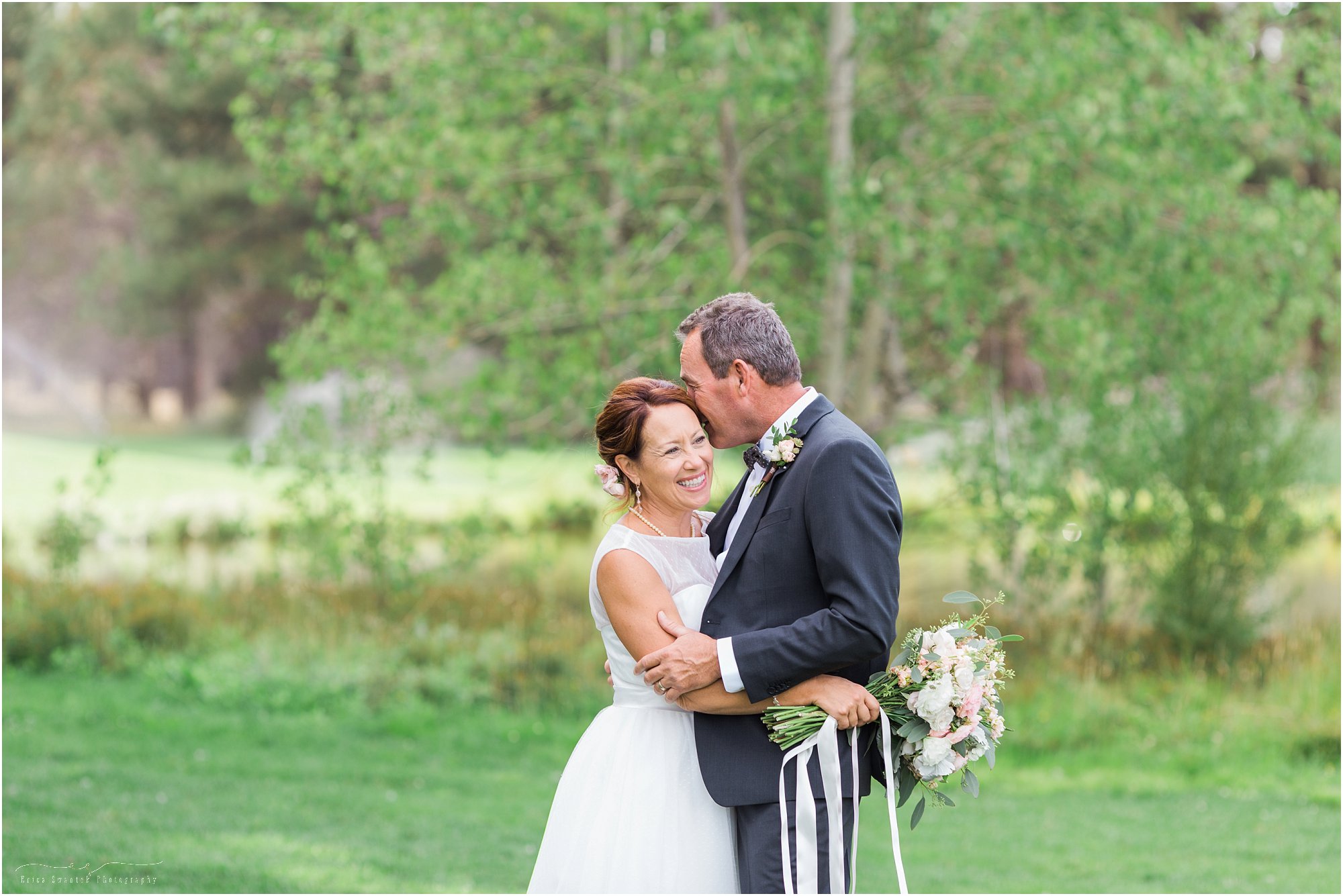 A stunning bride and groom by Bend wedding photographer Erica Swantek Photography