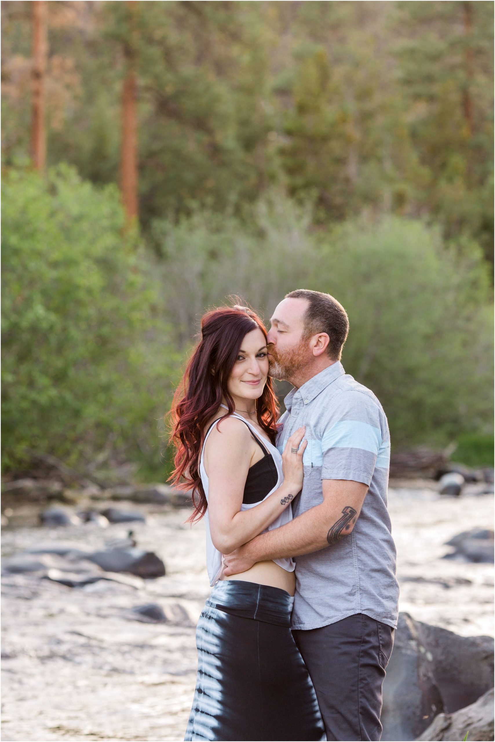 A stunning couple poses for their engagement photos in Bend, OR. | Erica Swantek Photography