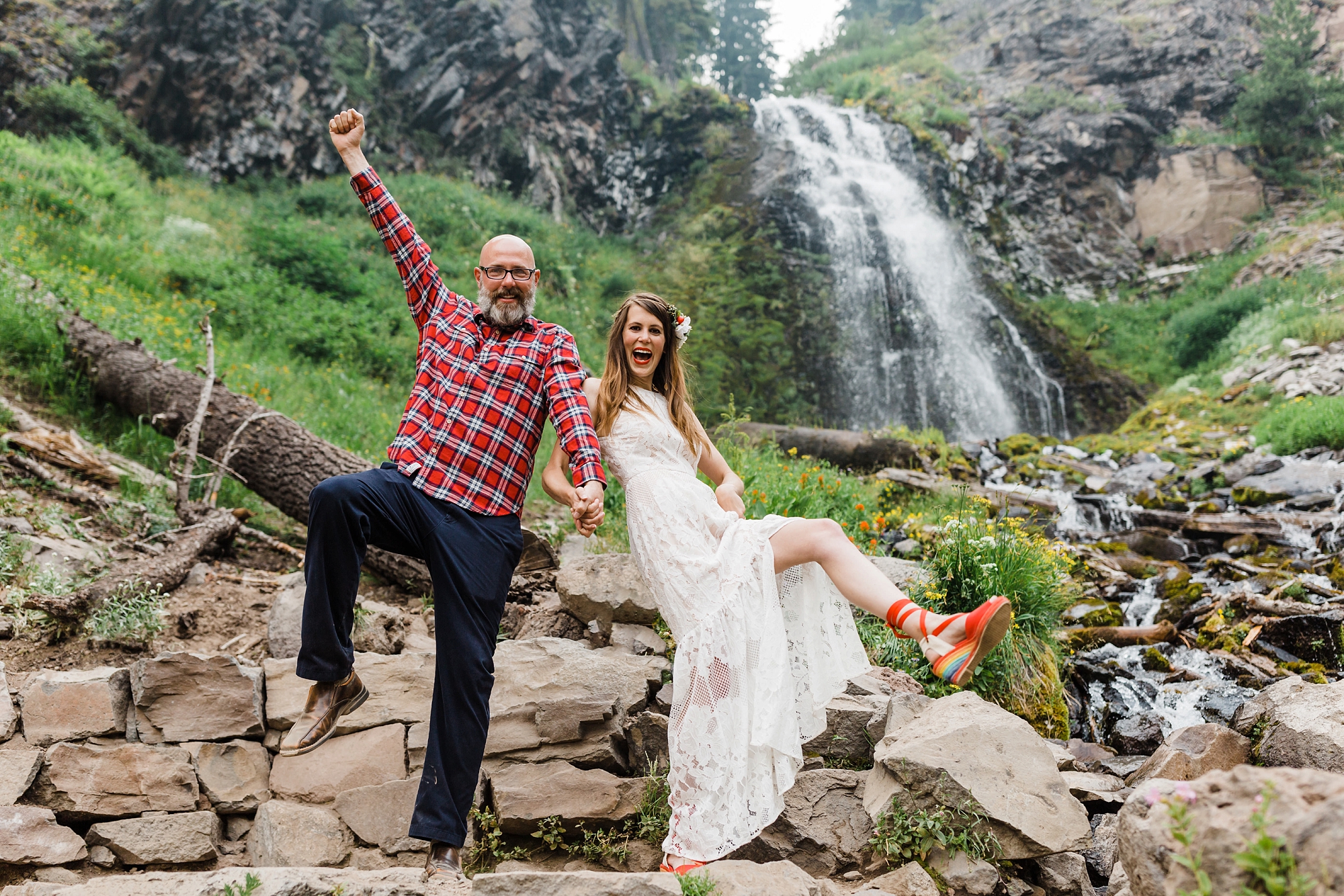 Crater Lake elopement with waterfall in Oregon. | Erica Swantek Photography