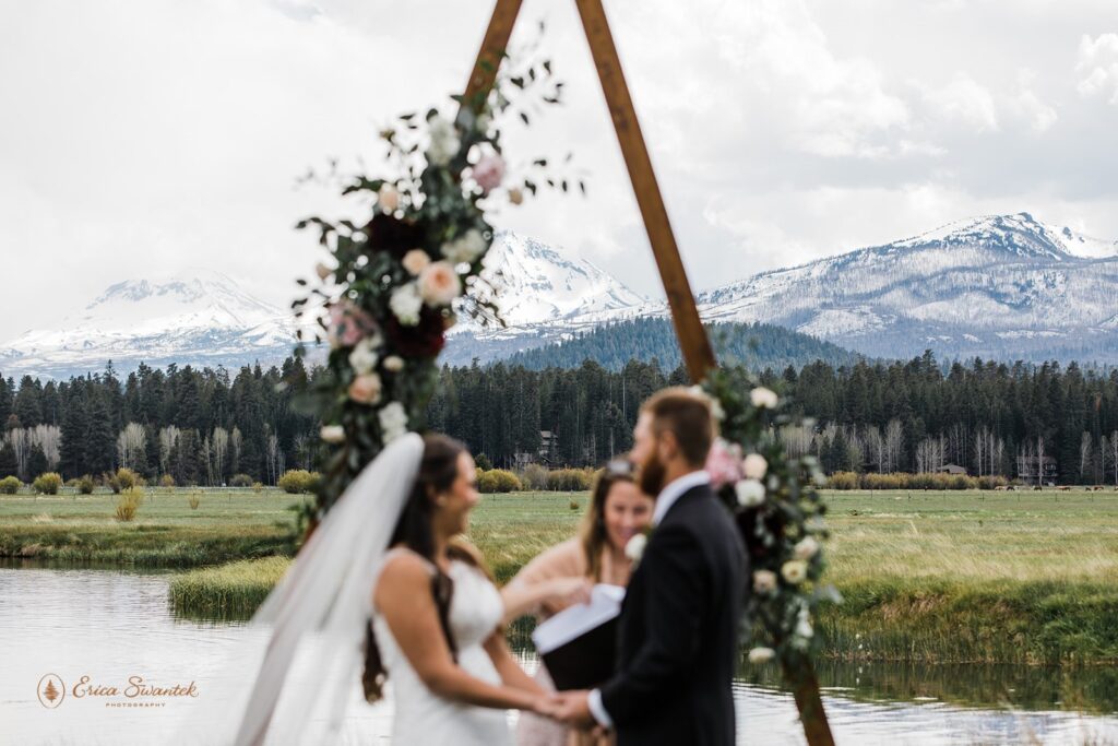 black butte ranch wedding ceremony