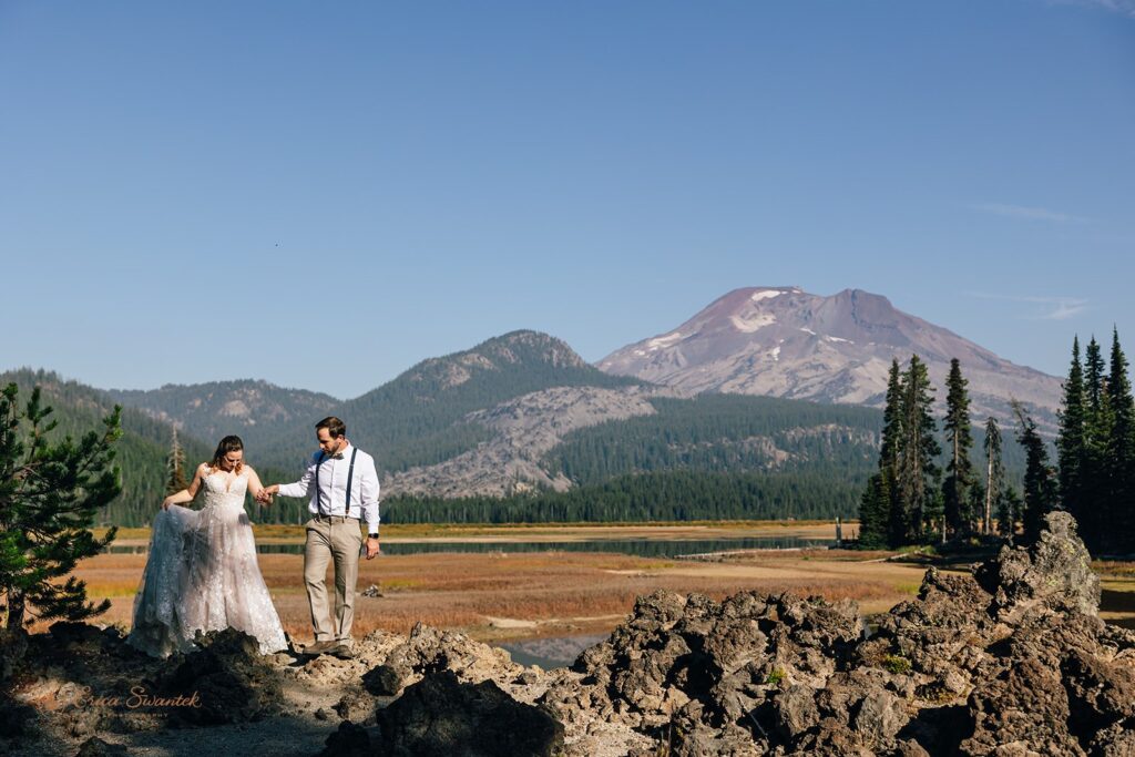 romantic sparks lake elopement with stunning mountain and lake views
