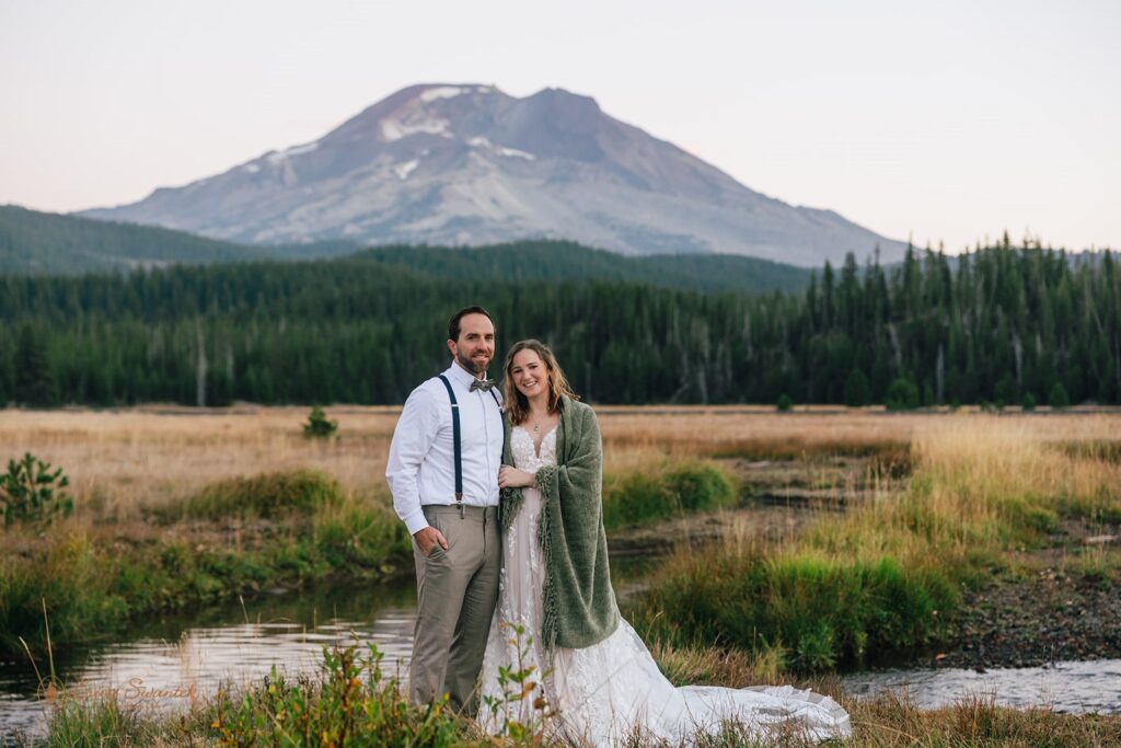 romantic sparks lake elopement with stunning mountain and lake views