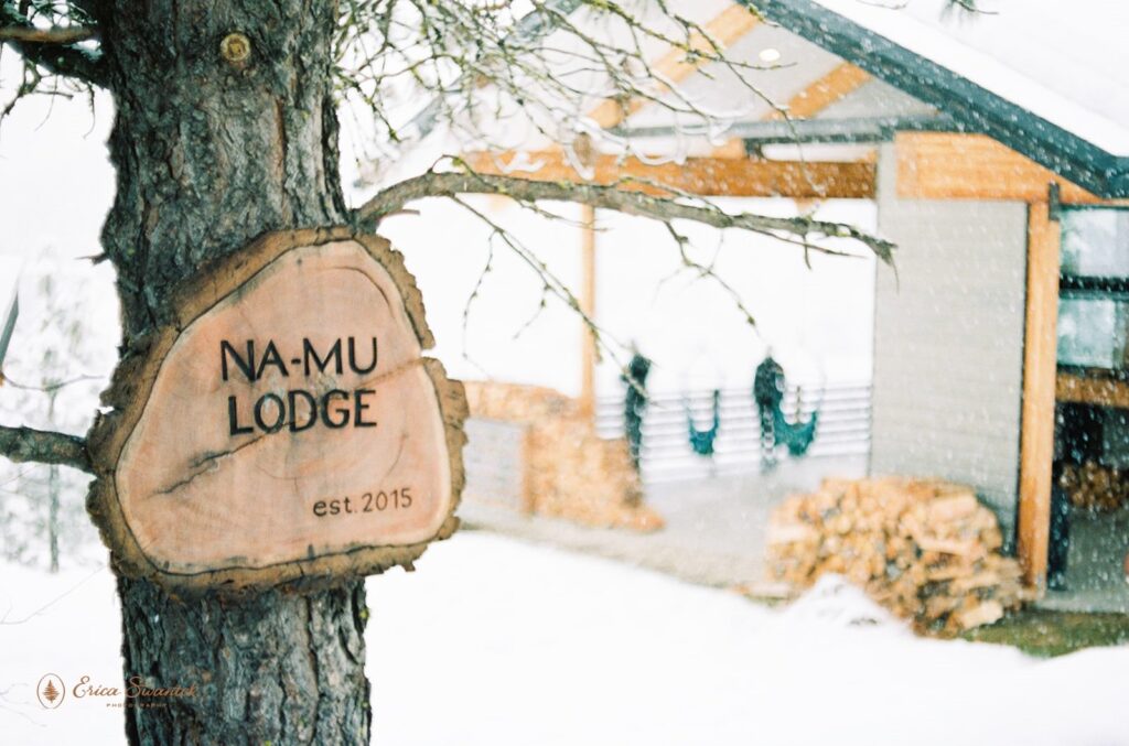 Na-Mu Lodge Leavenworth Washington elopement venue.