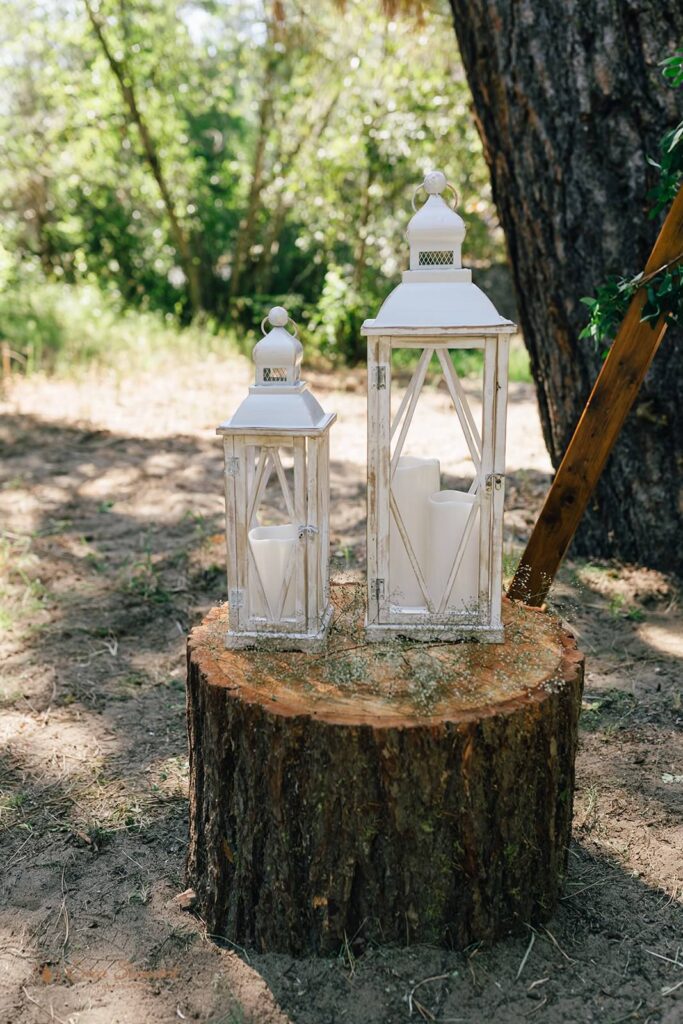 White candle lantern for wedding.