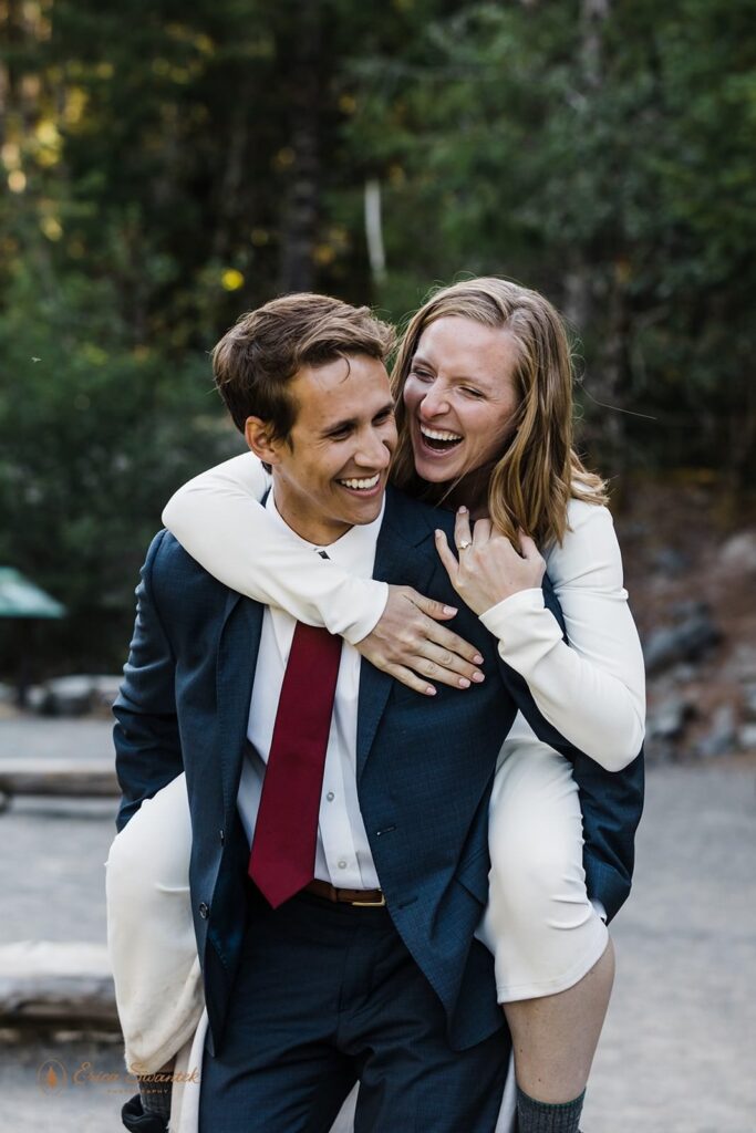 A couple celebrates a forest elopement in Washington.