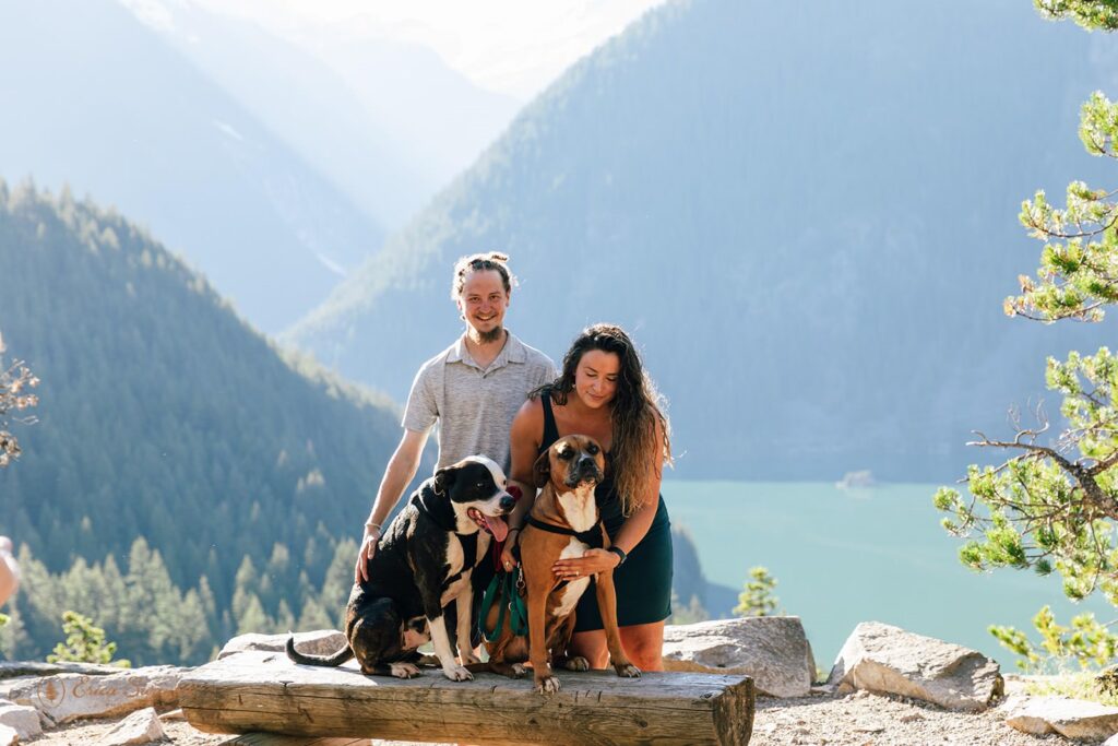 A dog-friendly hiking trail in Washington State.