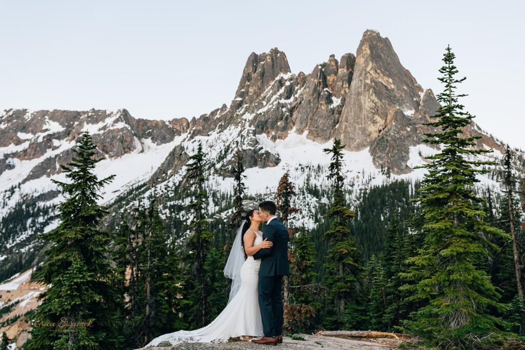 An intimate wedding takes place in the Cascades of Washington.
