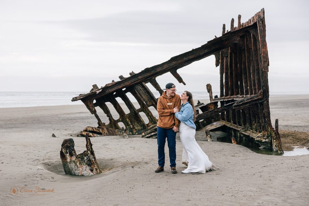 romantic beach elopement at fort stevens state park
