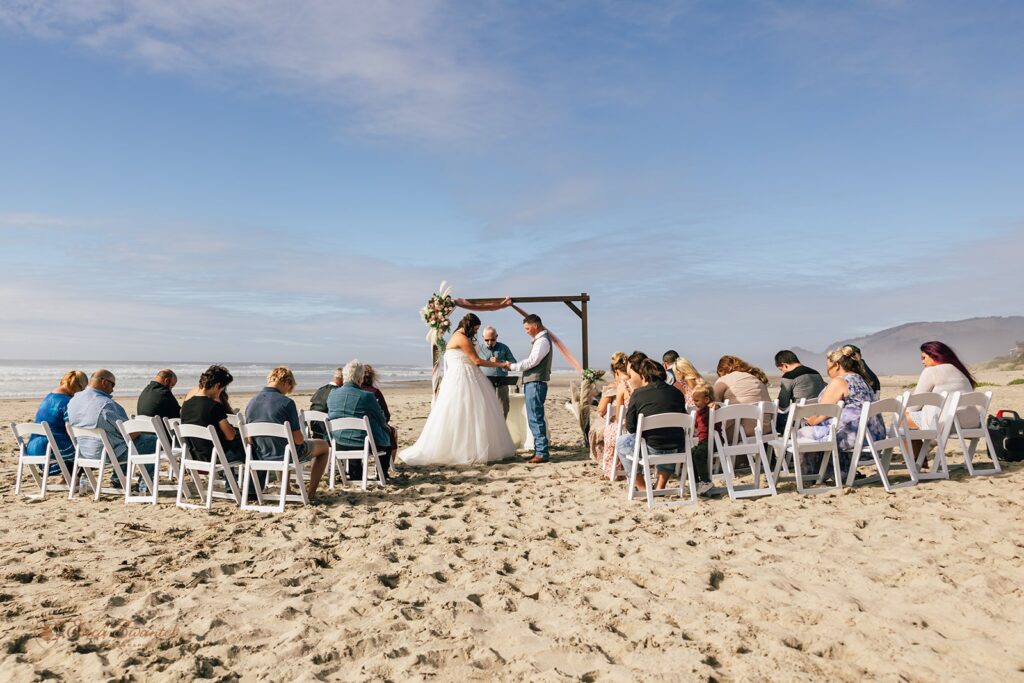 intimate beach wedding ceremony in lincoln city
