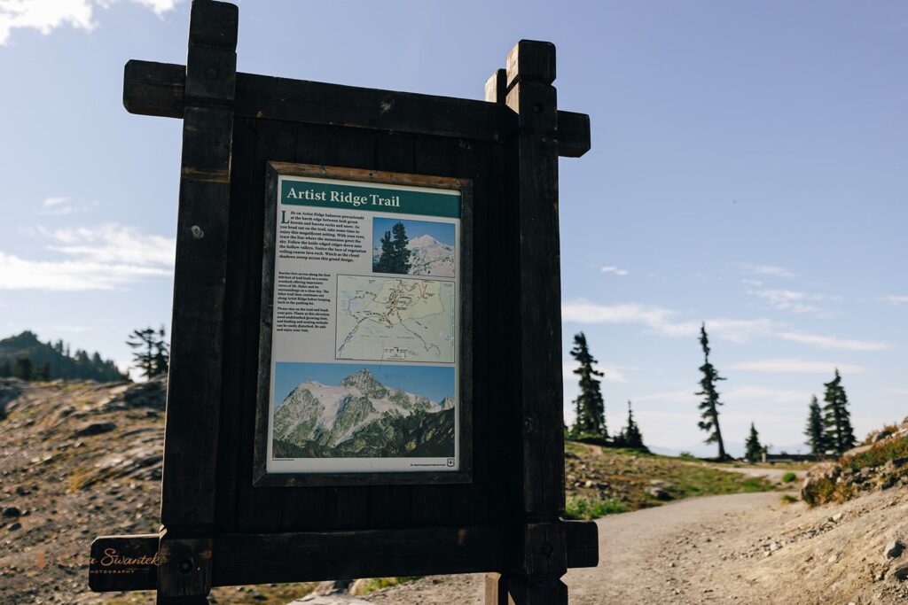 Artist Ridge Trailhead sign in Washington State. 