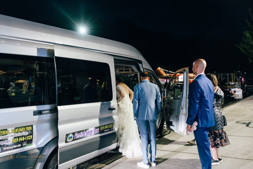 Martin Gorge Tours provides transportation for couples eloping in the Columbia River Gorge. 