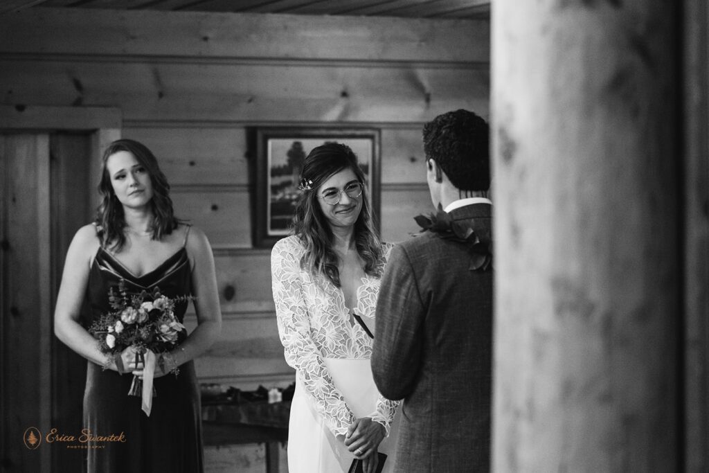 intimate cabin wedding ceremony at Lake Creek Lodge