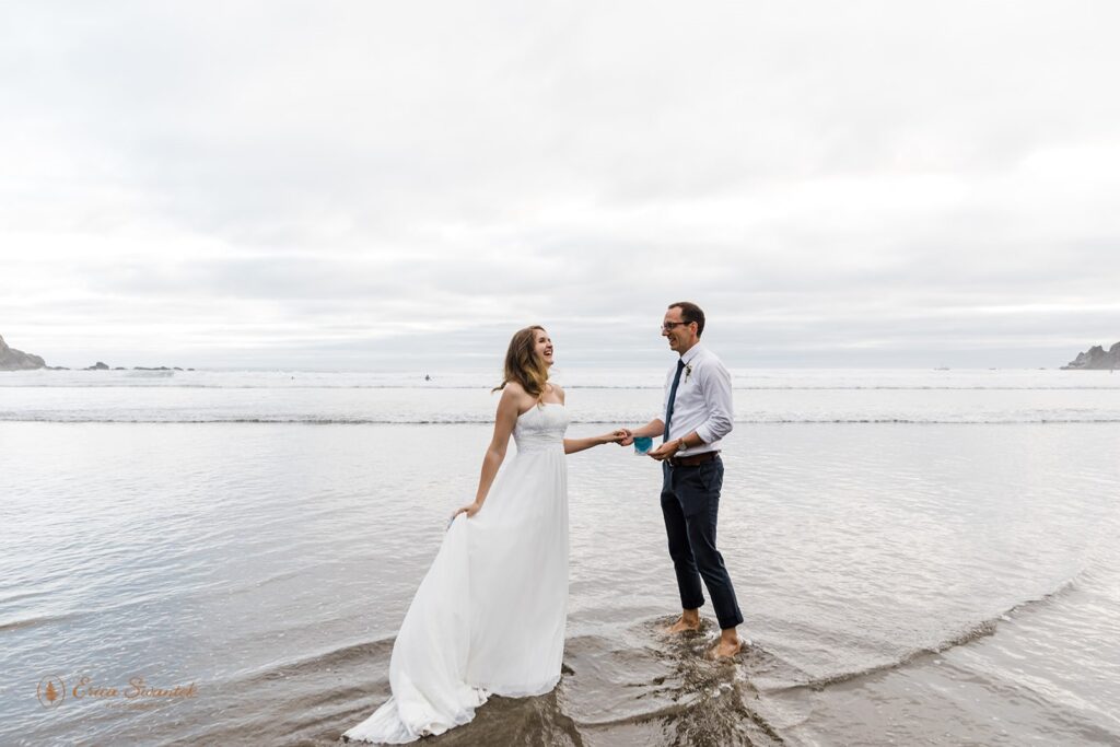 romantic and intimate elopement ceremony at the sea shore