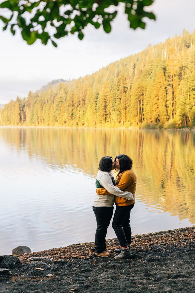 beautiful pre wedding adventure session at suttle lake lodge