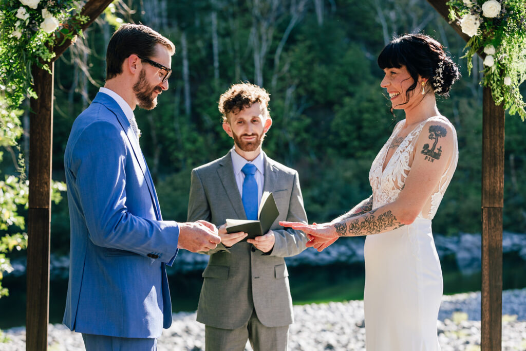 An intimate wedding ceremony on the Chetco River in Brookings, Oreogn. 