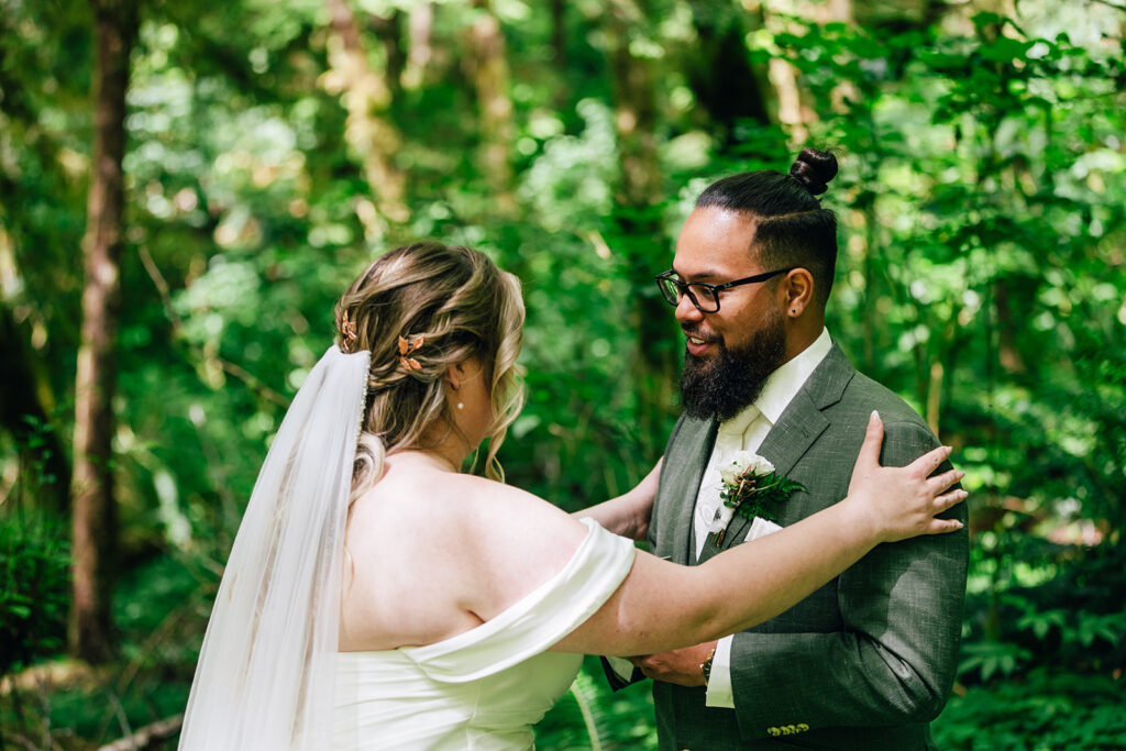 Private wedding vows in the forest in Oregon.
