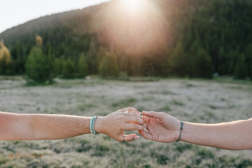 mountain engagement session near Bend Oregon
