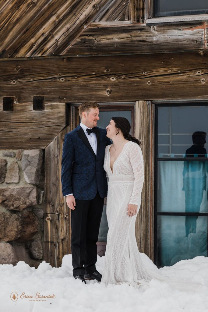 romantic newly wed portraits outdoor in the winter