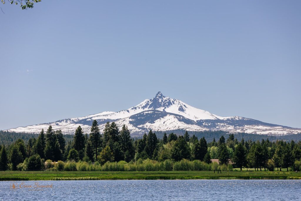 oregon mountain and lake views