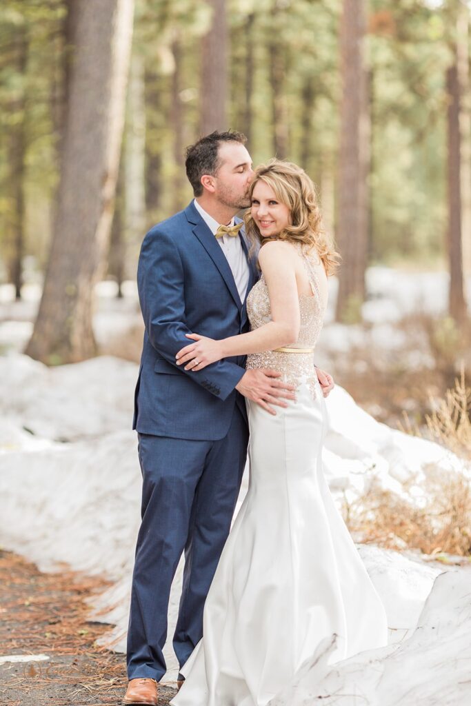 a dreamy Oregon winter elopement at Black Butte Ranch