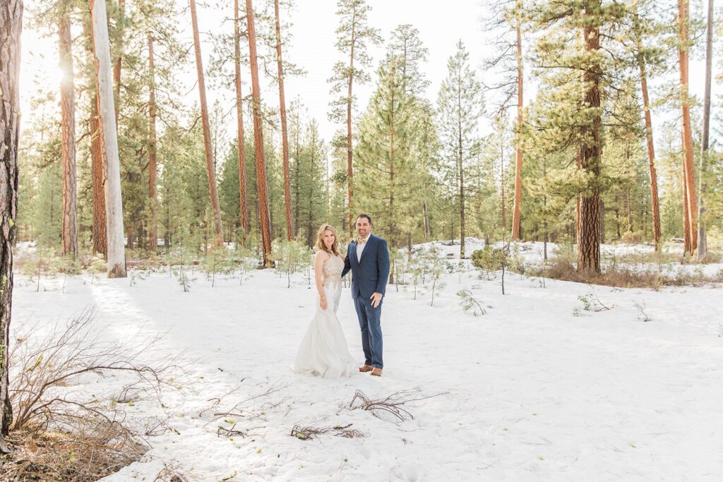 a dreamy Oregon winter elopement at Black Butte Ranch