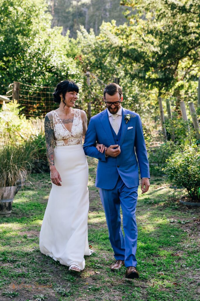 dreamy elopement couple surrounded by lush greenery during their chetco river elopement day