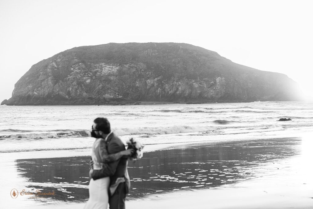 moody harris beach elopement photos