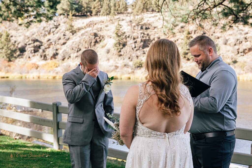 emotional elopement ceremony at a property along deschutes river