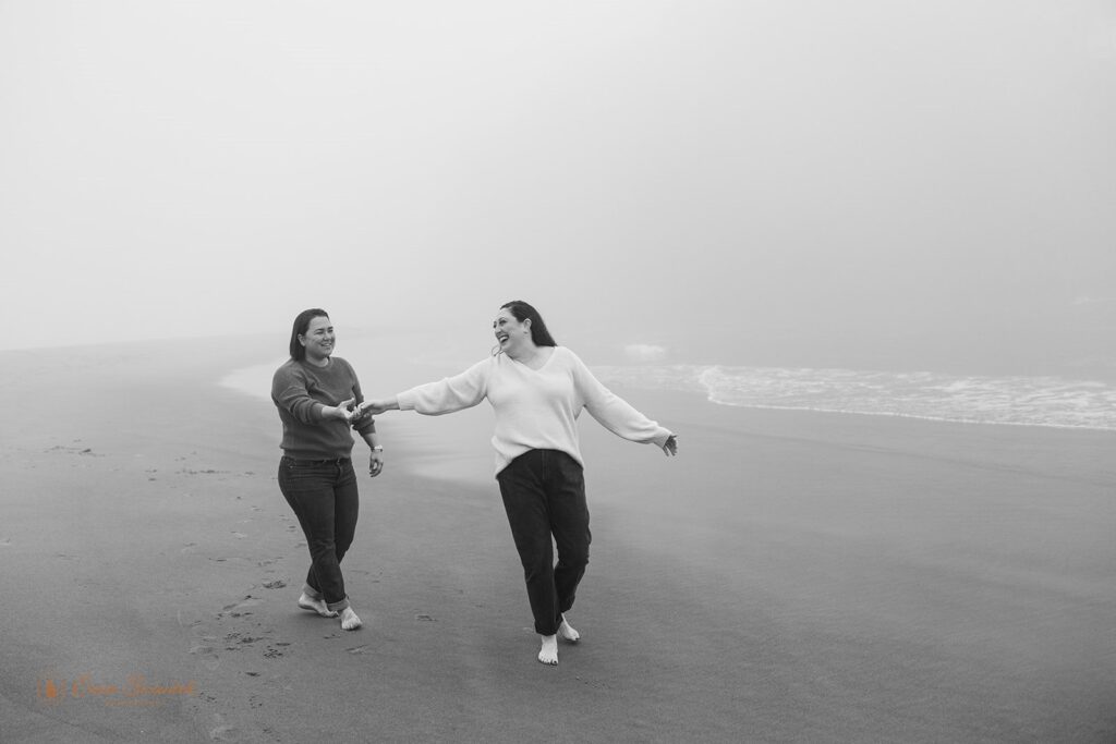 foggy, moody beach elopement couple vibes at a neskowin beach
