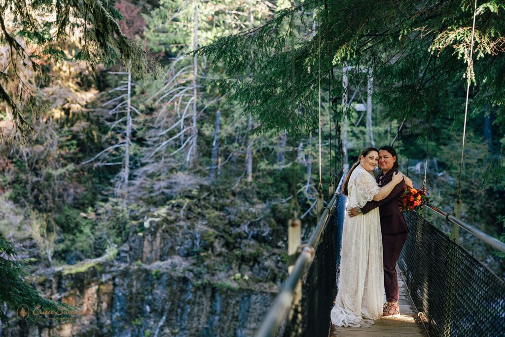 adventurous hiking elopement at drift creek falls trail