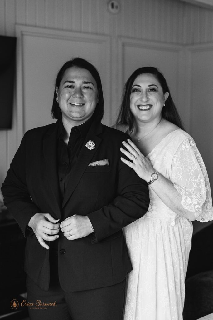 elopement couple getting ready