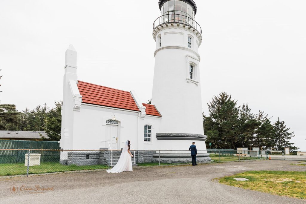 Umpqua River Lighthouse elopement