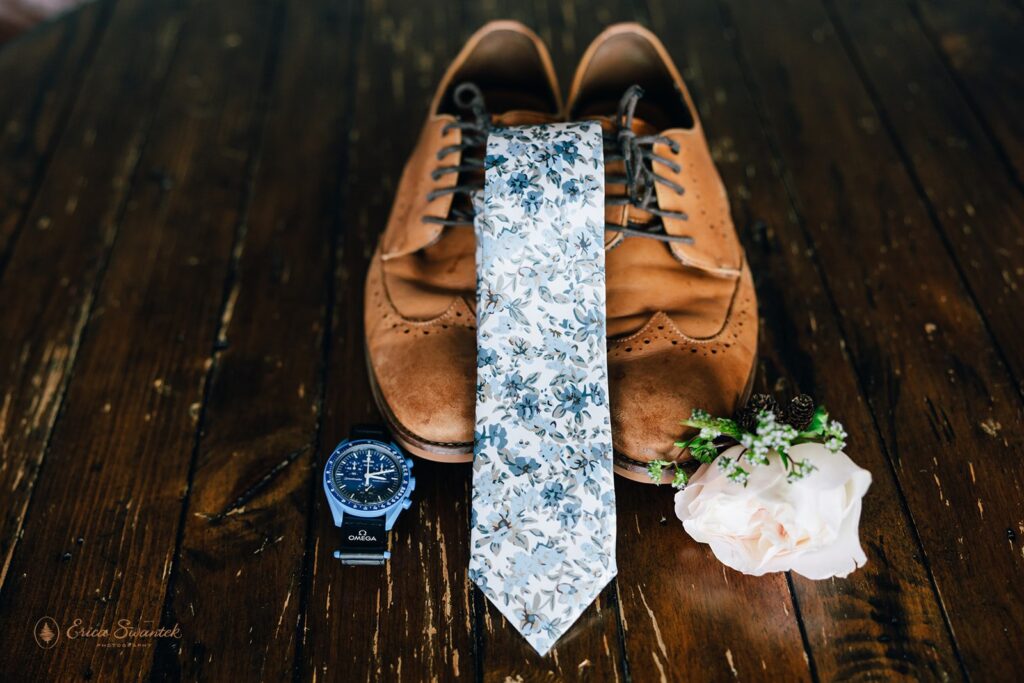 groom elopement details