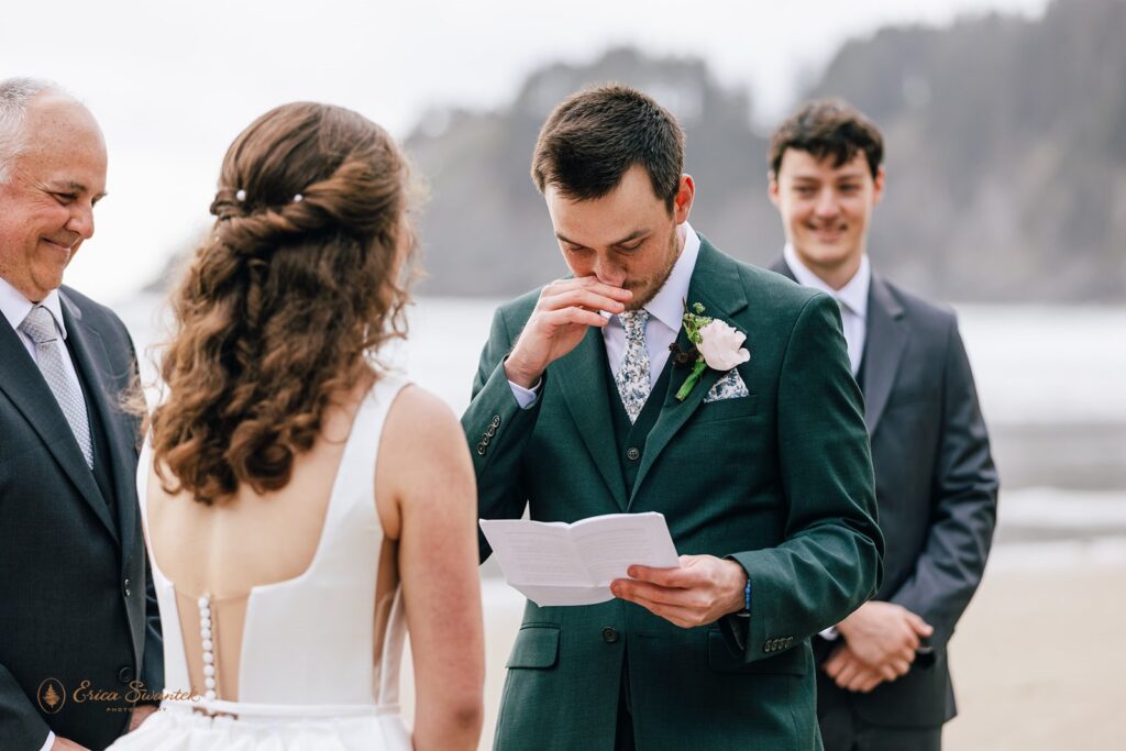 emotional oregon coast micro wedding ceremony on the shore