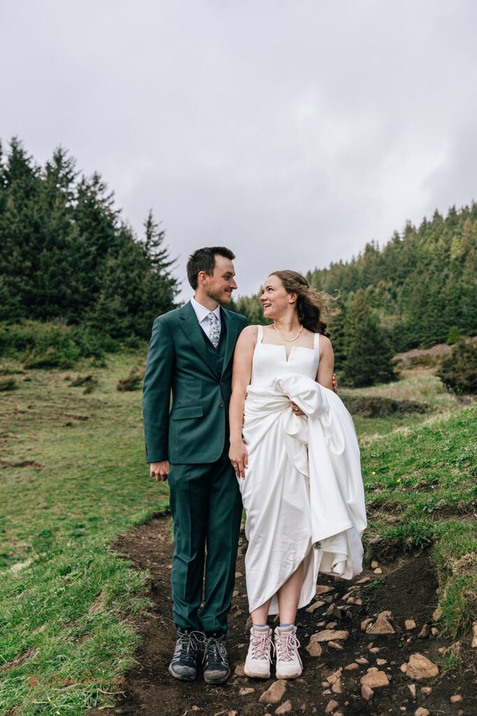 fun forest hike for an oregon coast micro wedding