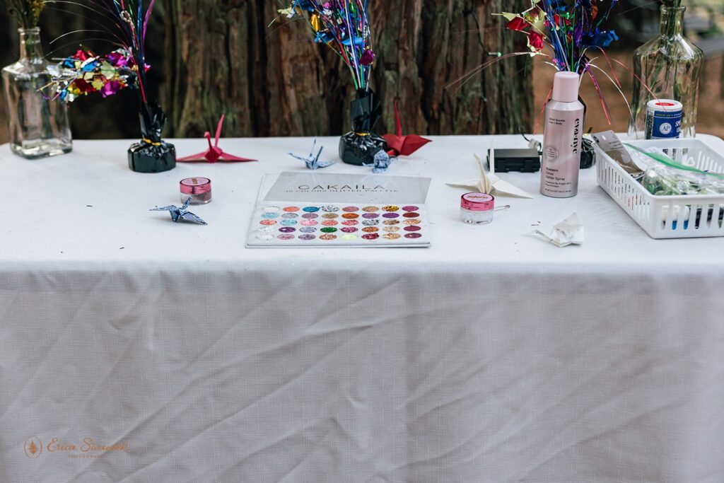 glitter station