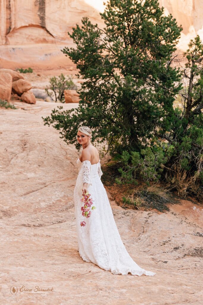 beautiful boho bride in the moab desert