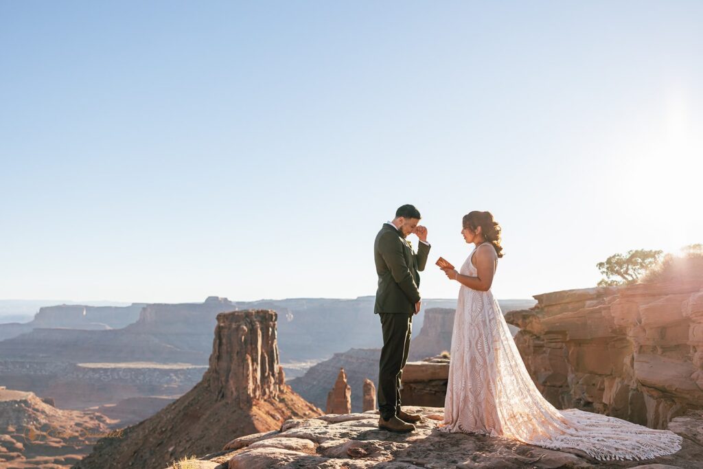 desert elopement ceremony at marlboro point, moab