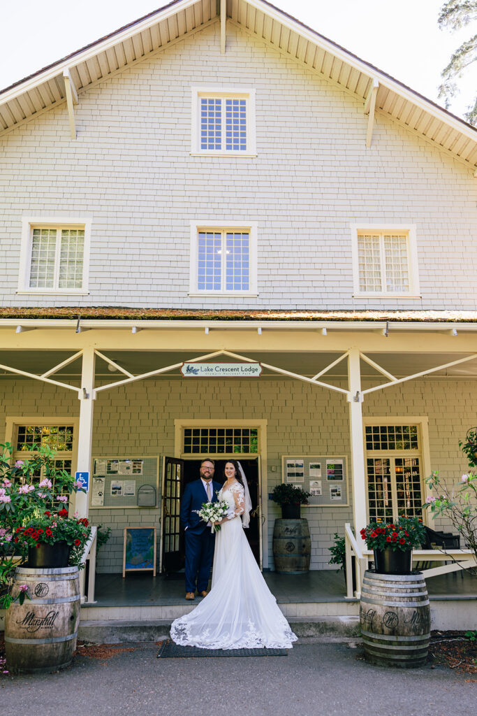 Lake Crescent Lodge wedding.