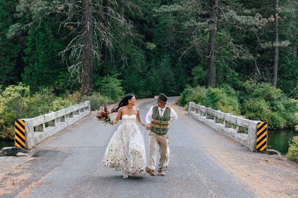 romantic forest elopement in oregon