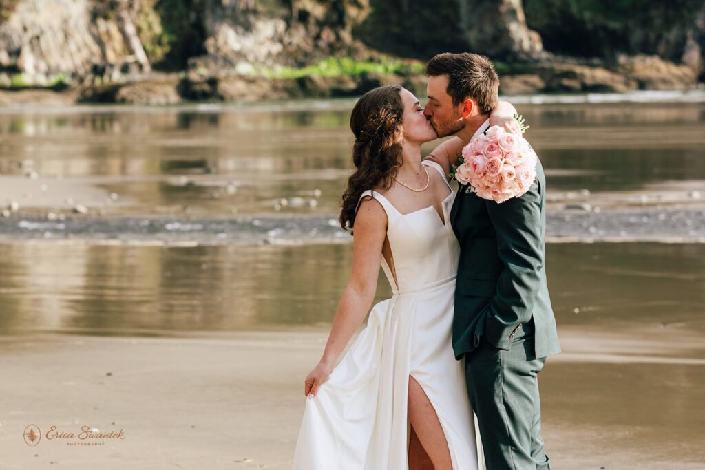 sweet elopement couple during their pnw coastal elopement