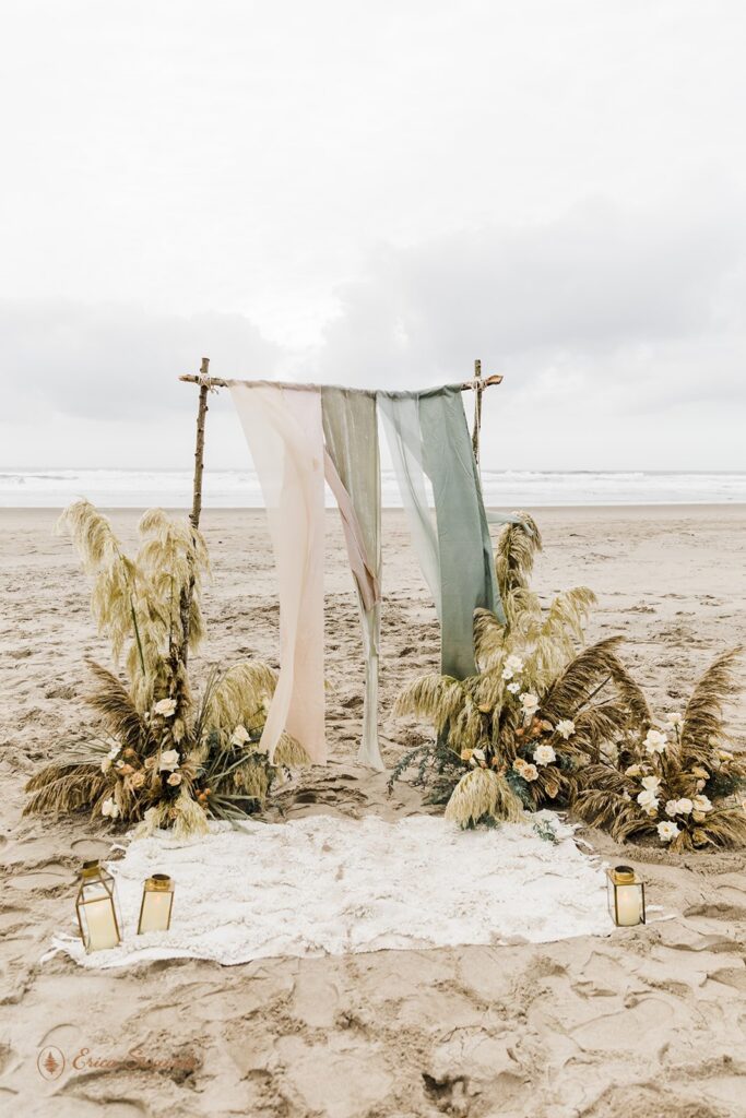 boho elopement florals set up on the oregon coast for an elopement ceremony